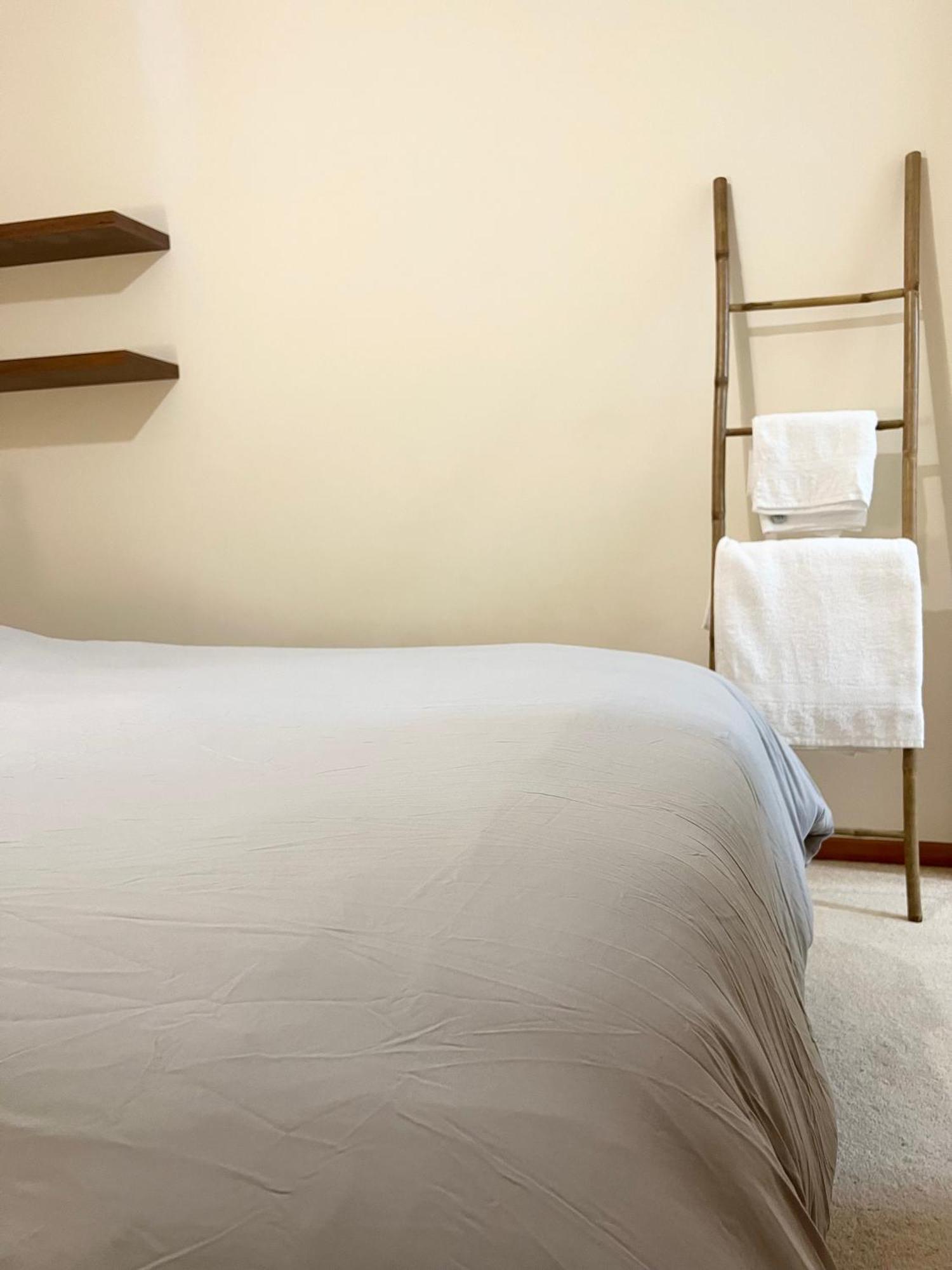 212 Apartment, A 2-Bedroom Escape Paphos Eksteriør billede